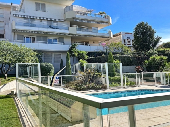 FOR SALE ROSTAGNE 2 ROOMS SOUTH WEST WITH HEATED POOL - JUAN LES PINS - Tanit Immobilier