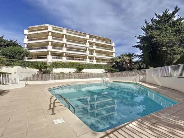 FOR SALE ROSTAGNE GROUND FLOOR - JUAN LES PINS - Tanit Immobilier