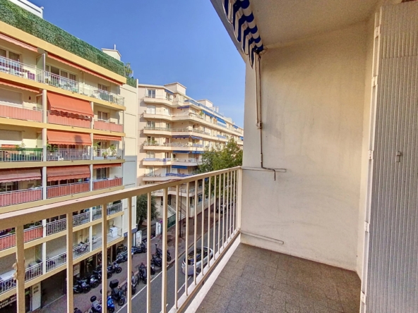 FOR SALE 3 ROOMS BOULEVARD WILSON - Apartment - Tanit Immobilier