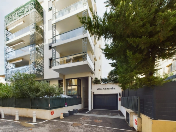 Juan les Pins Magnifique deux-pièces dans une résidence récente et de standing - Tanit Immobilier