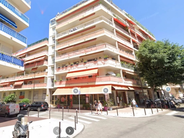 Appartement 3Pièces plein centre de Juan les pins - Tanit Immobilier